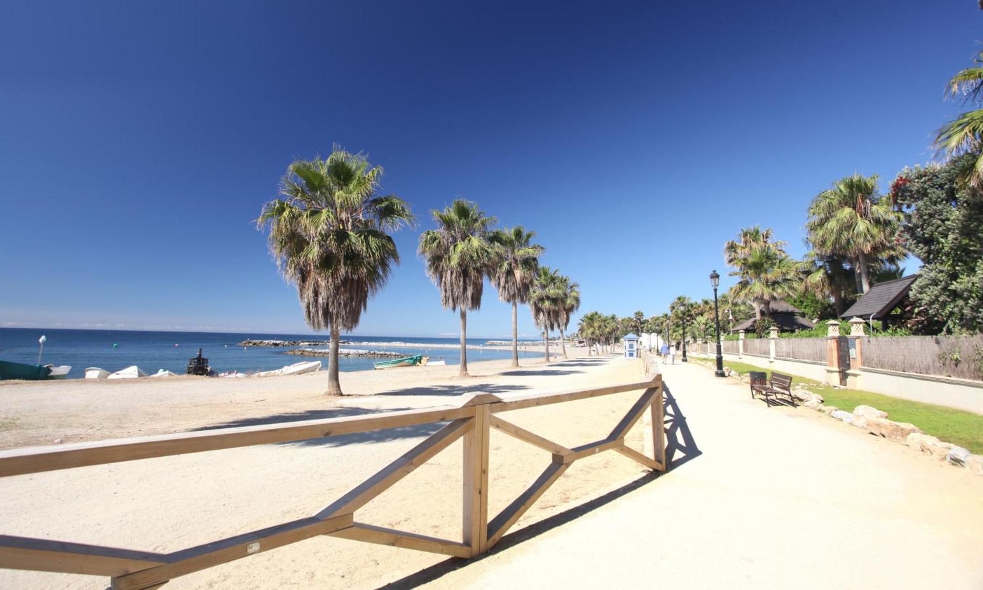 Linda Vista Beach Apartment Марбеля Екстериор снимка